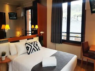 U-hotel Boutique Oria 酒店 *